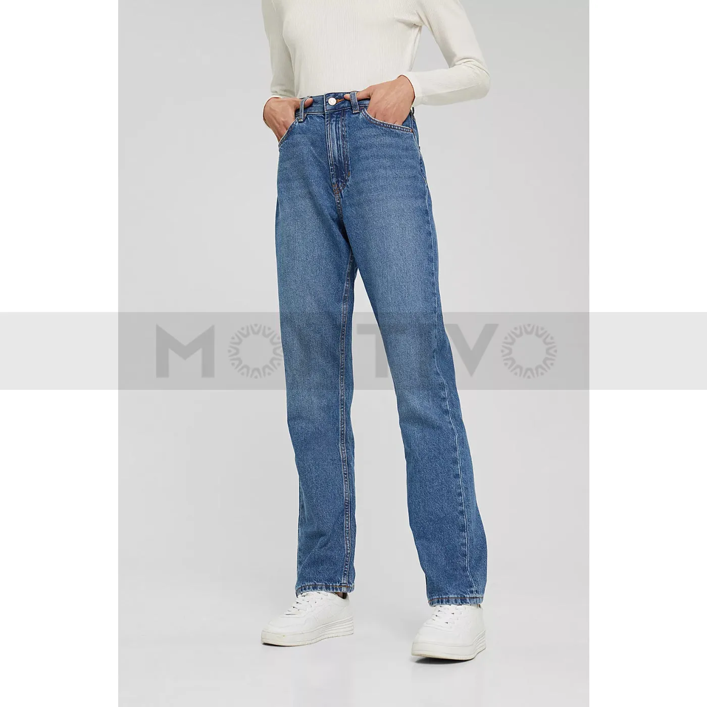 Edc Women Straight Mid Rise Jeans