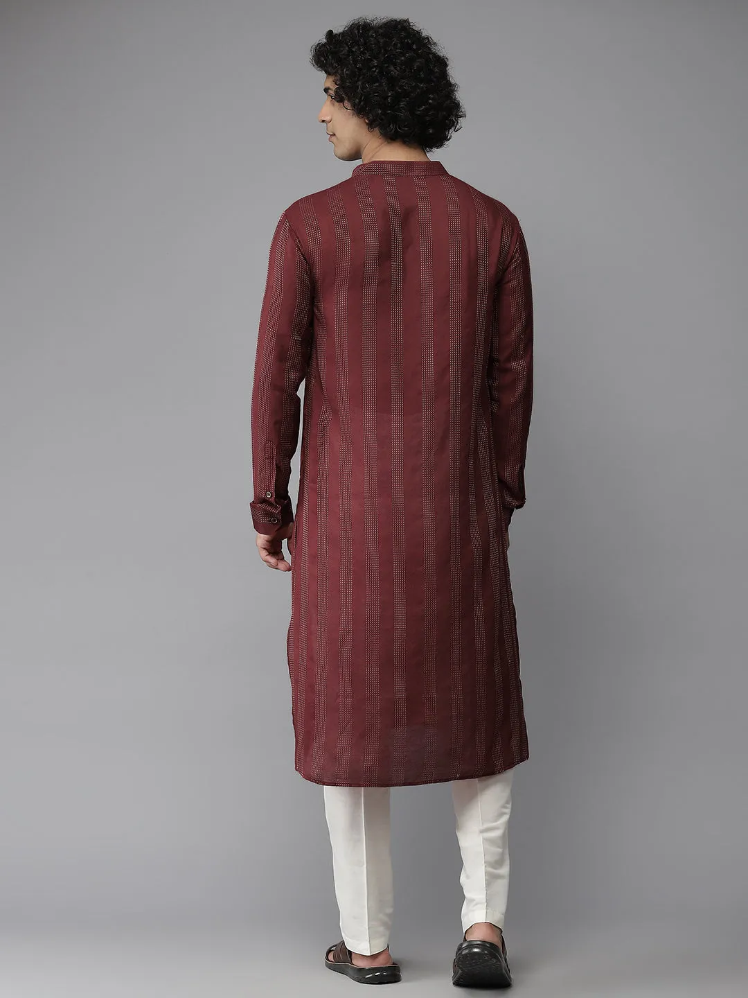 Men Maroon & Gold-Toned Woven Design Kurta