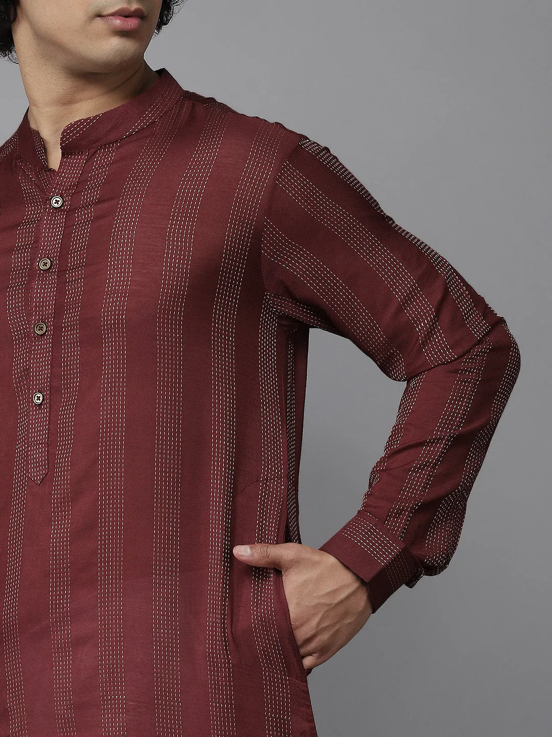 Men Maroon & Gold-Toned Woven Design Kurta