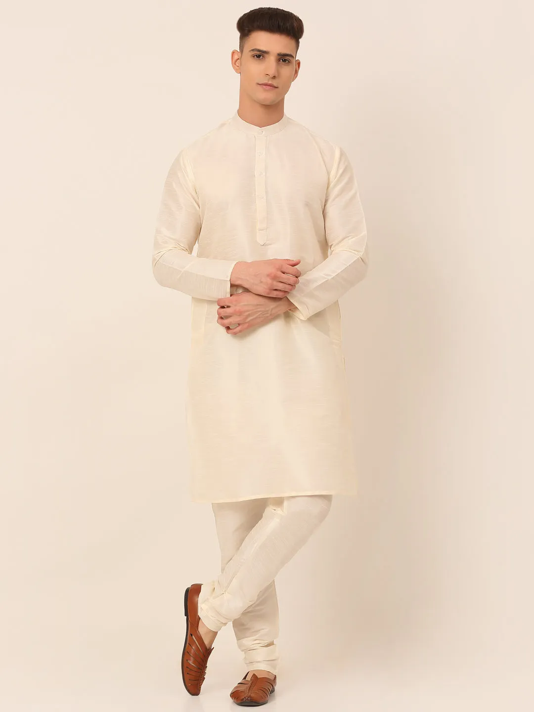 Men'S Solid Kurta Pyjama With Floral Embroidered Nehru Jacket