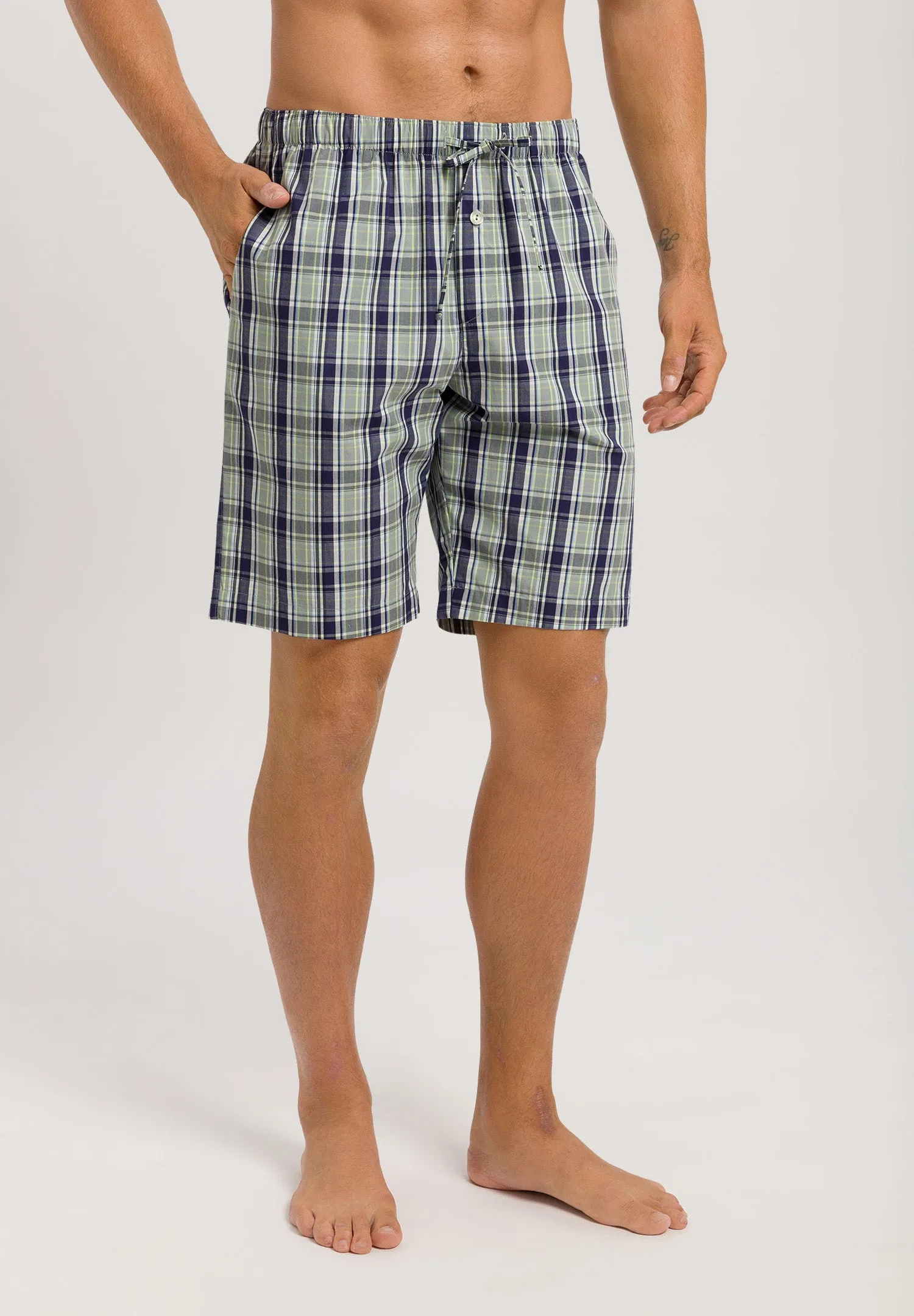 Night And Day Short Woven Pant | Green Check 75117-2873